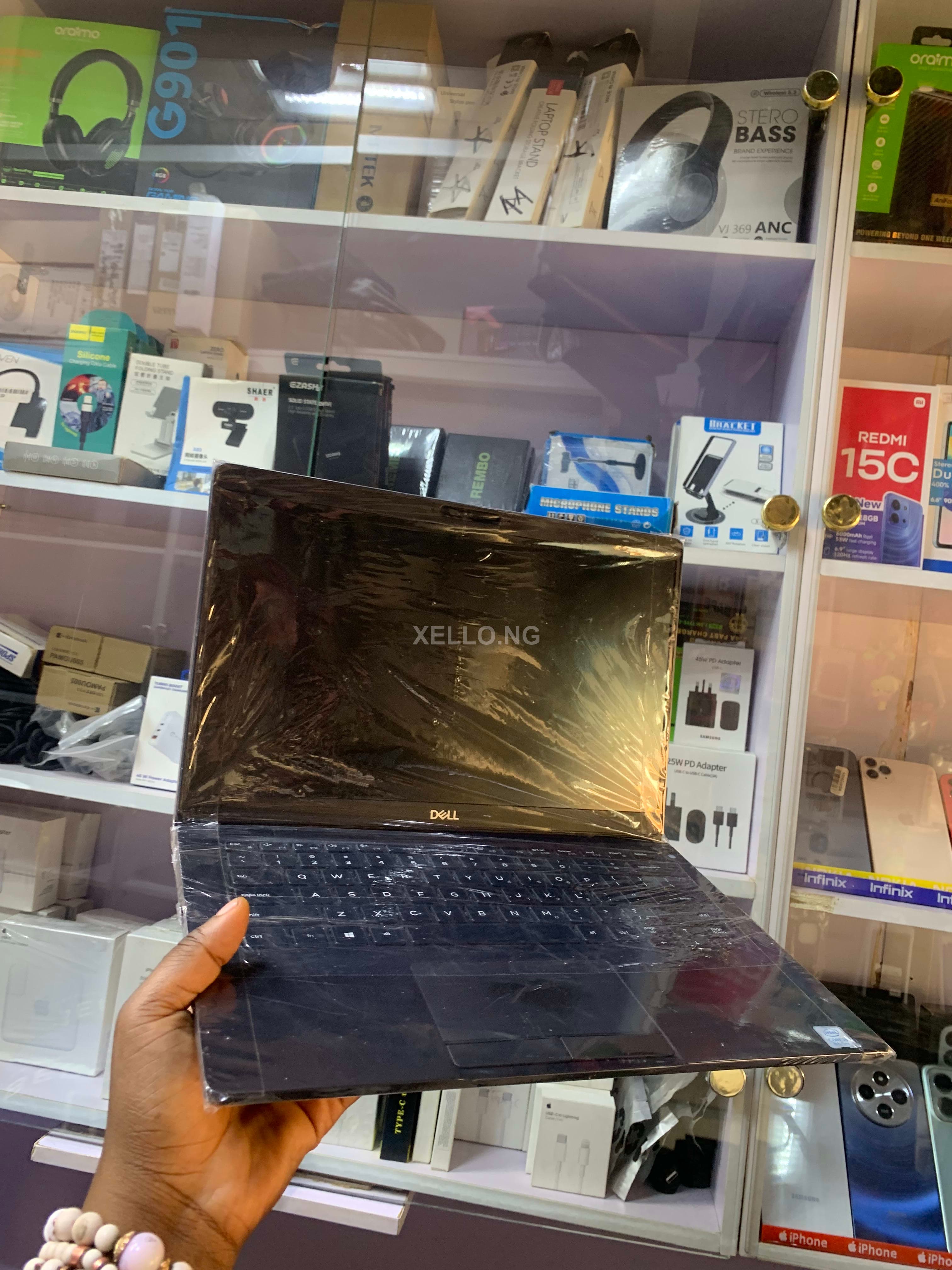 Dell Latitude 5300