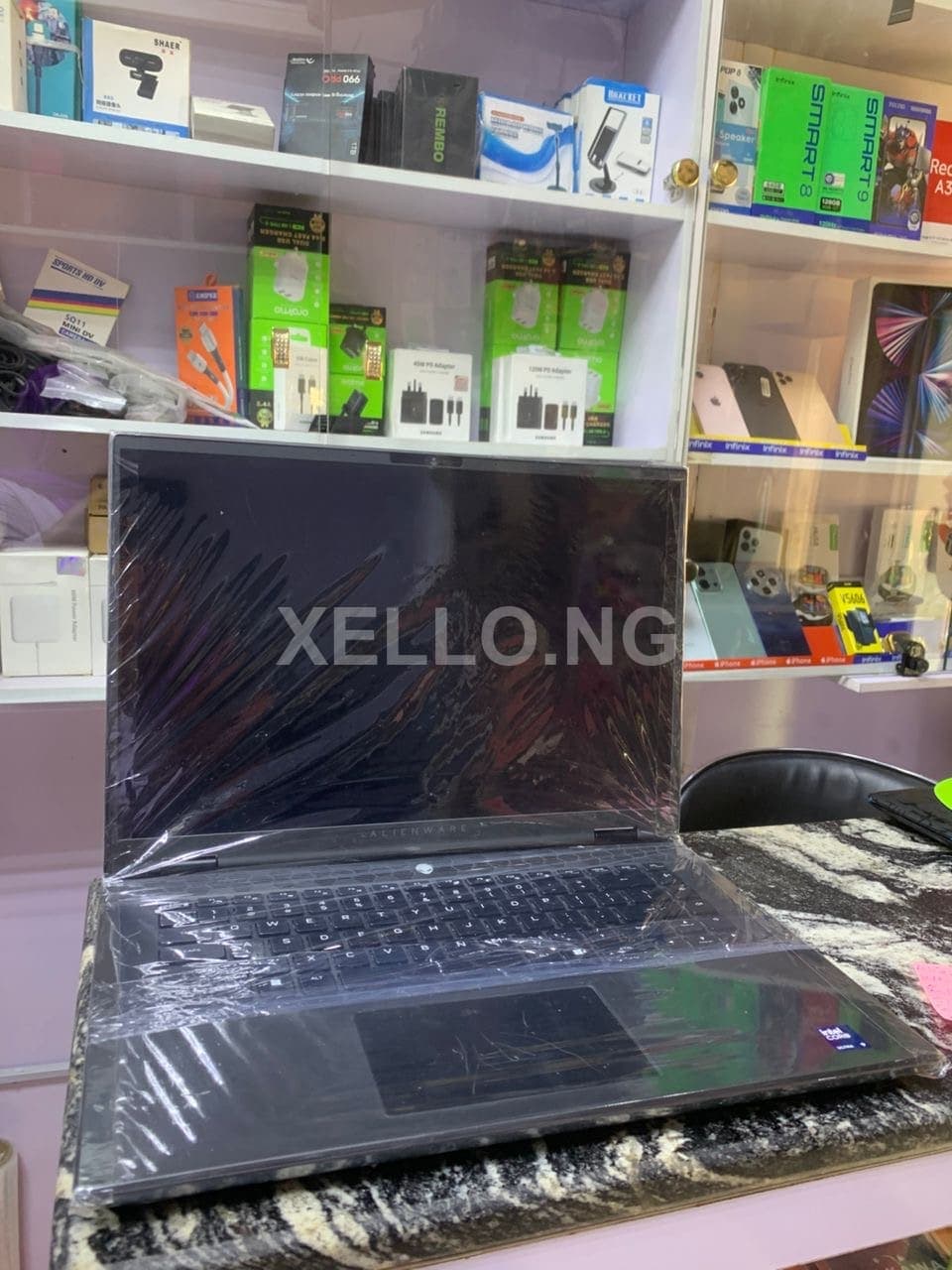 Alienware M16