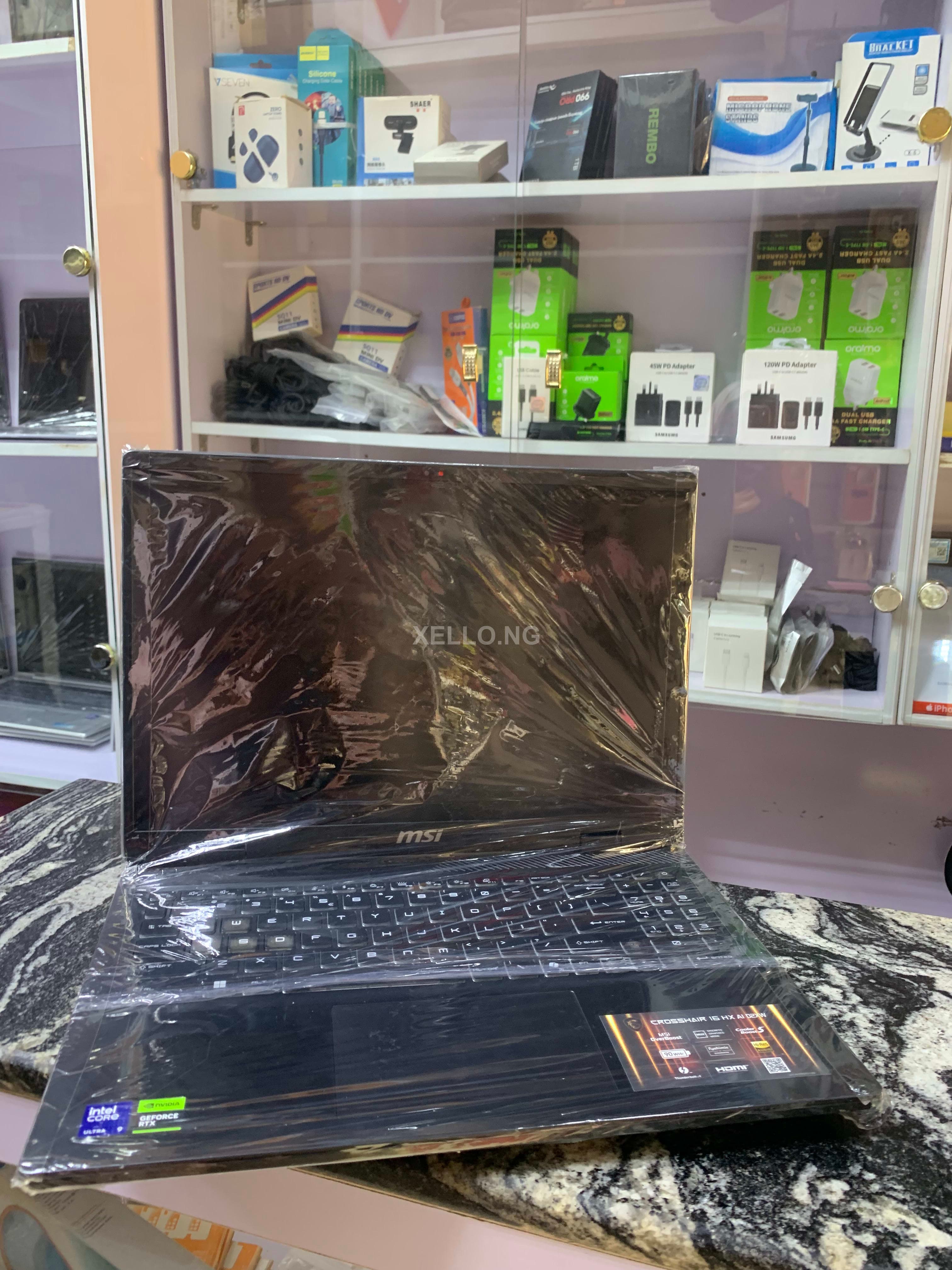 MSI CROSSHAIR 16