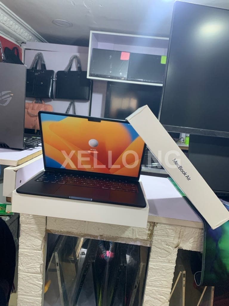 MacBook Air 20222 for sale in Wuse 2, FCT