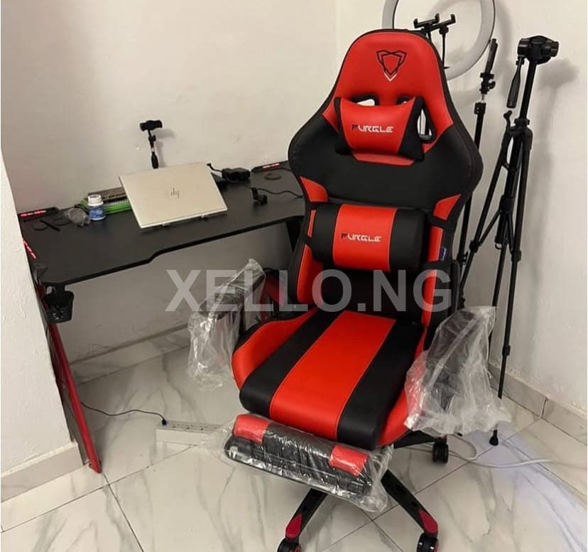 Gaming table and chair. for sale in Ojo, Lagos