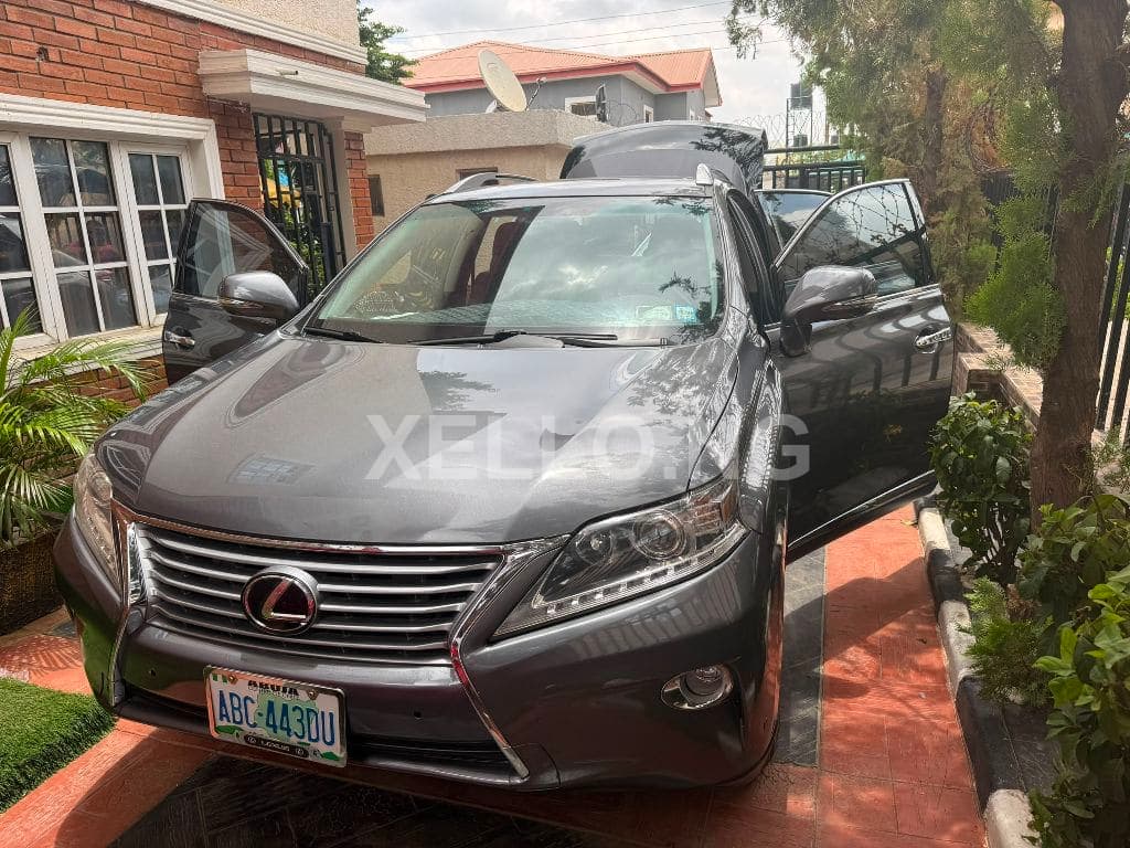 *clean used Firstbody 2013 Lexus RX 350 with untampered engine & gear & ac for N15.5m
