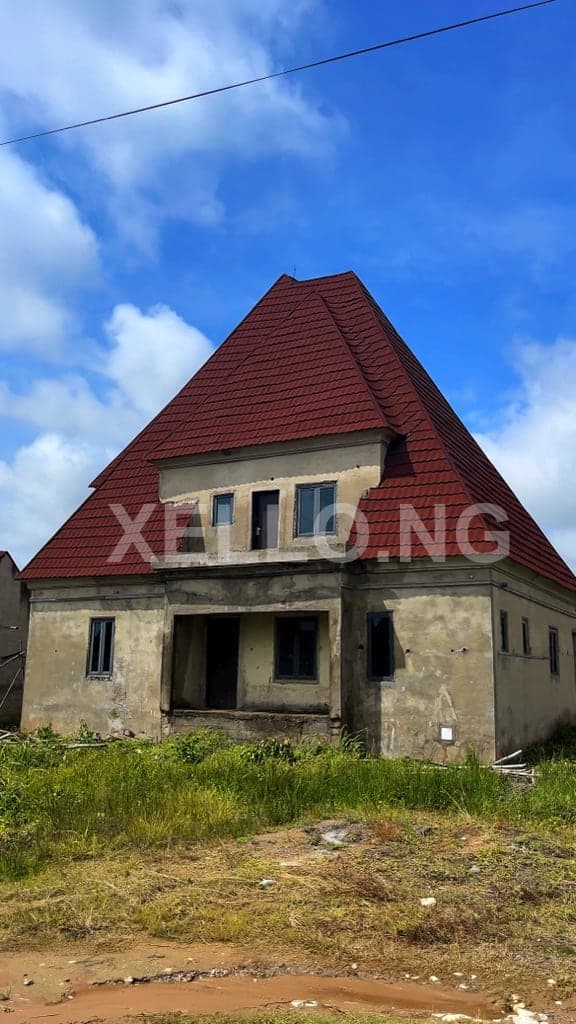 Four Bedroom Penthouse Duplex with Extra Attic that can be converted into a room. (1200sqm)